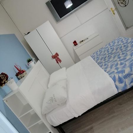 Bed and Breakfast I Giardini Di Capodimonte 2 Неаполь Экстерьер фото