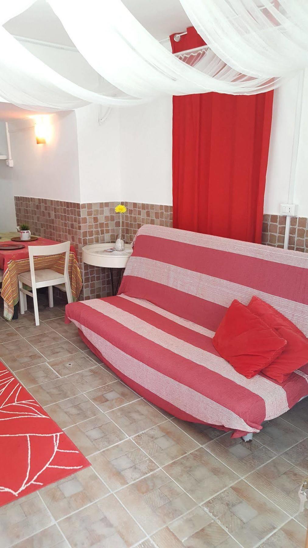 Bed and Breakfast I Giardini Di Capodimonte 2 Неаполь Экстерьер фото